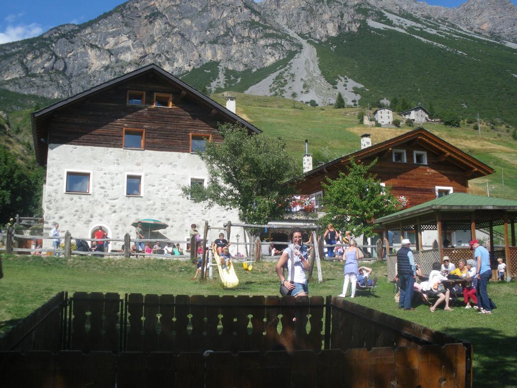 Agriturismo Raethia Isolaccia Exterior photo